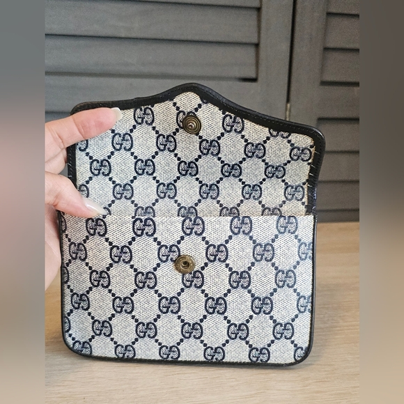 Authentic GUCCI Monogram GG Navy Blue Waist Bag or Crossbody - Picture 10 of 15